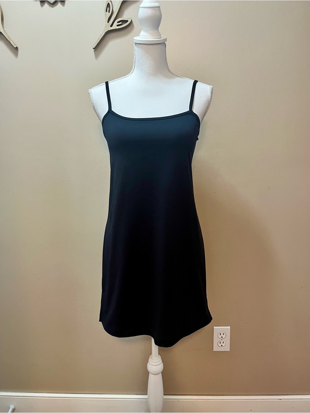 Athleta Black Cami Mini Dress With Built In Bra Size Small